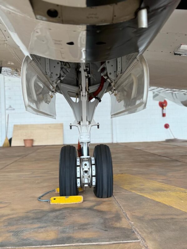 Super King Air 350 Ano 2000 - Image 7