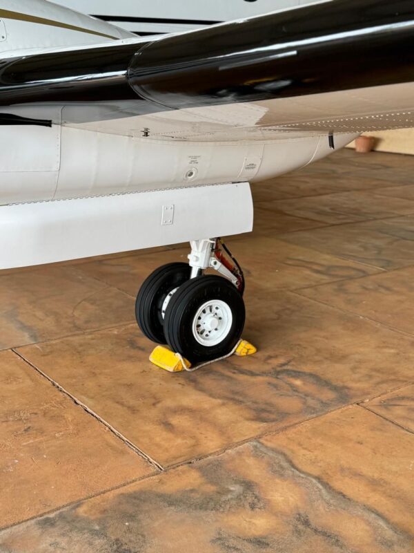 Super King Air 350 Ano 2000 - Image 8