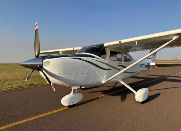 Cessna Skylane Aspirado  C182S  Ano 1998 - Image 9