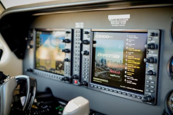 Beechcraft Baron G58  Ano 2018 - Image 9
